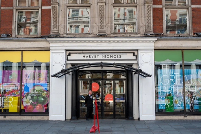 İngiltere’nin lüks devi Harvey Nichols’ta patron değişti, şirket 35 yıl sonra yeniden İngiliz patron kontrolüne girdi