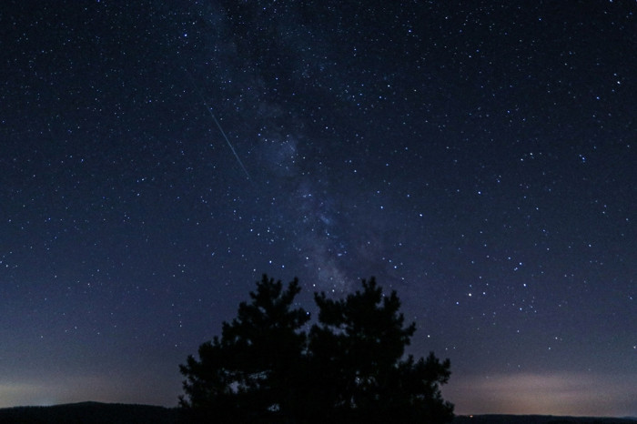 Türkiye semaları dün gece müthiş persoid meteor yağmuru görüntülerine sahne oldu