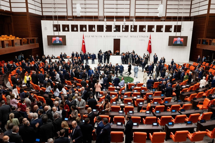 TBMM’de yeni sandalye dağılımı belli oldu