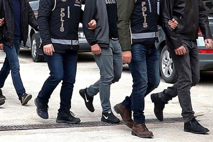 Ankara polisi uyuşturucu ve fuhuş suçlarına yönelik operasyon yaptı, 18 kişi gözaltına alındı