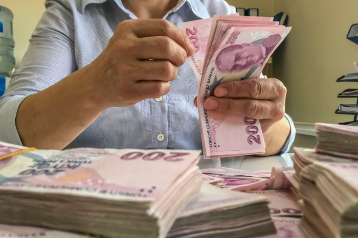 Sözleşmeli personelin eksik prim günlerini tamamlaması gündemde