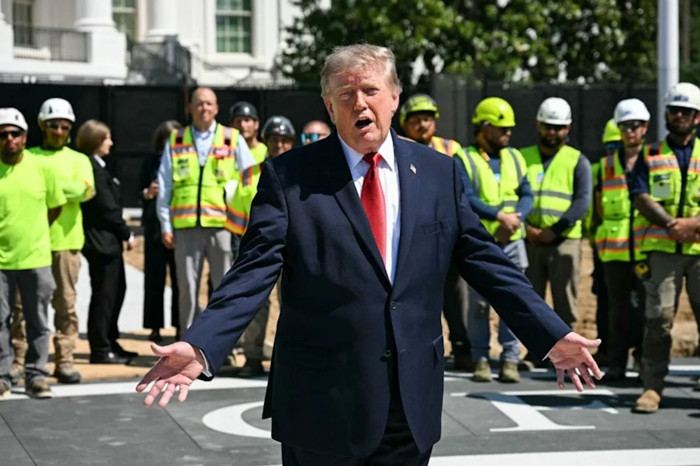 Trump, İran'la müzakerelerin 'bir noktada' devam edebileceğini söyledi