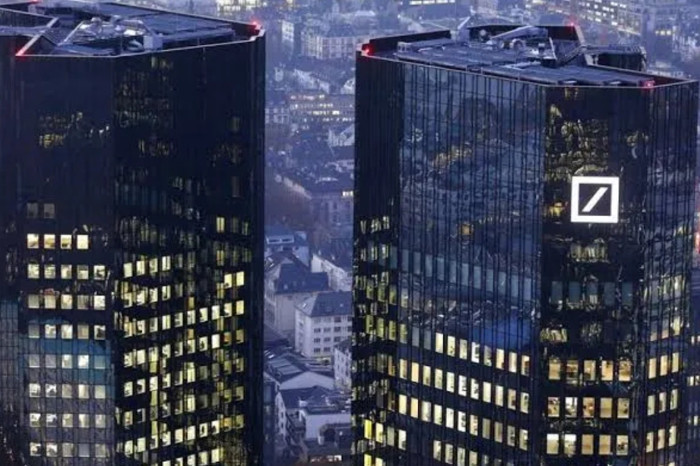 Deutsche Bank çalışanı zengin müşterilerden 600 bin eurodan fazla zimmetine geçirmekle suçlandı