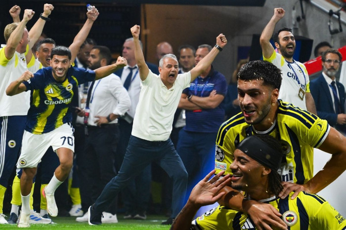 Fenerbahçe, Lyon'u yenerek 18 yıl sonra Şampiyonlar Ligi'ne katıldı, 22,9 milyon euroluk parayı kasasına koymayı garantiledi
