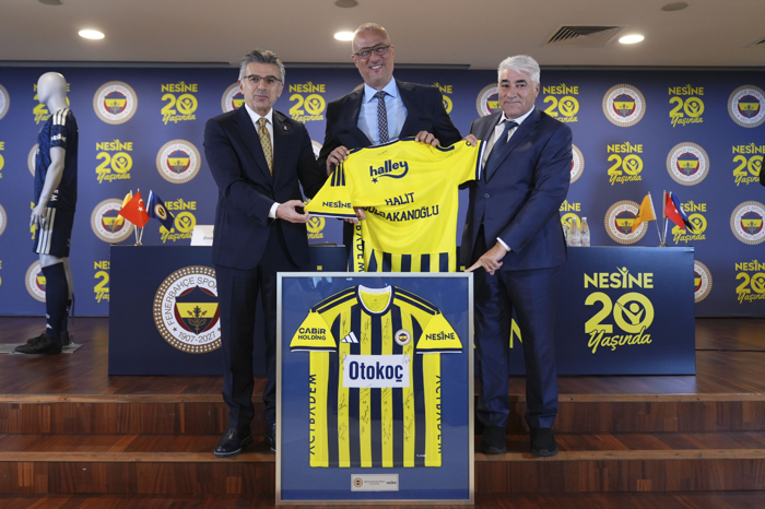 Fenerbahçe Kulübü ile Nesine arasında sponsorluk anlaşması imzalandı