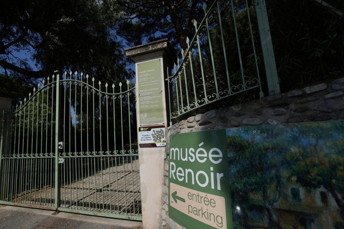 Fransa'da Renoir Müzesi'nden 9 milyon euroluk sanat eseri çalındı