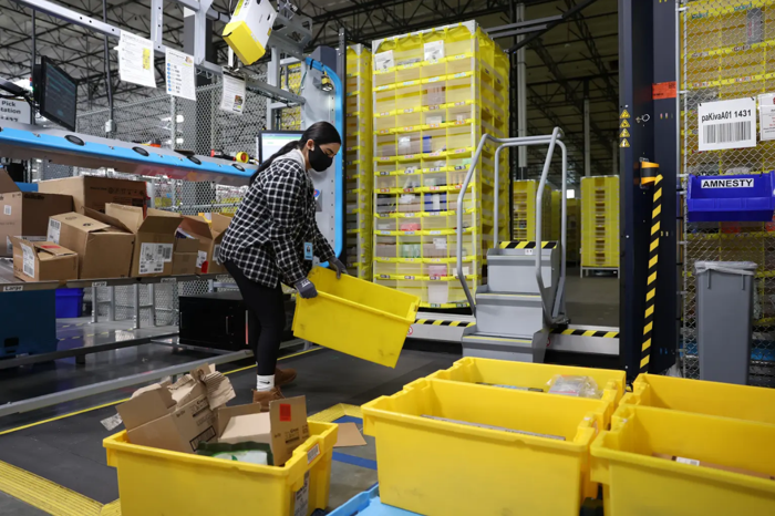Amazon, hamile çalışanlara yönelik sistematik ayrımcılık uyguladığı iddiasıyla toplu davayla karşı karşıya