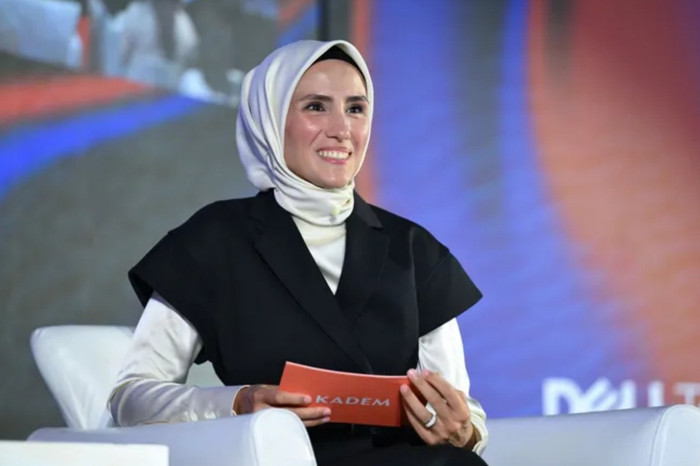 Sümeyye Erdoğan Bayraktar'dan 'kız çocukları ve bilim' vurgusu