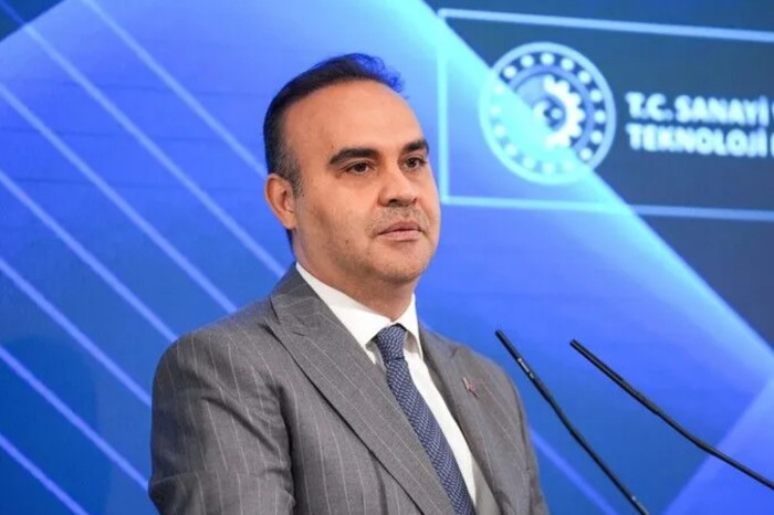 Sanayi ve Teknoloji Bakanı Mehmet Fatih Kacır'dan tekstil sektöründe yeşil ve dijital dönüşüm mesajı