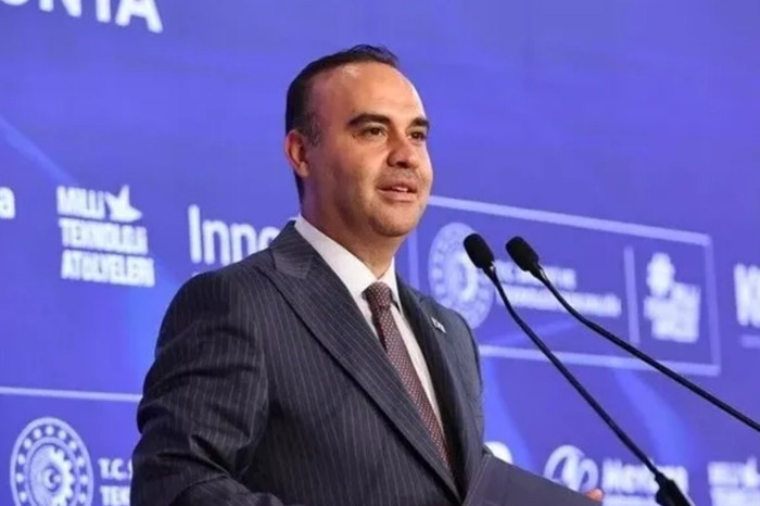 Türkiye’nin Ay uzay aracı 2027’nin ilk aylarında uzaya gönderilecek