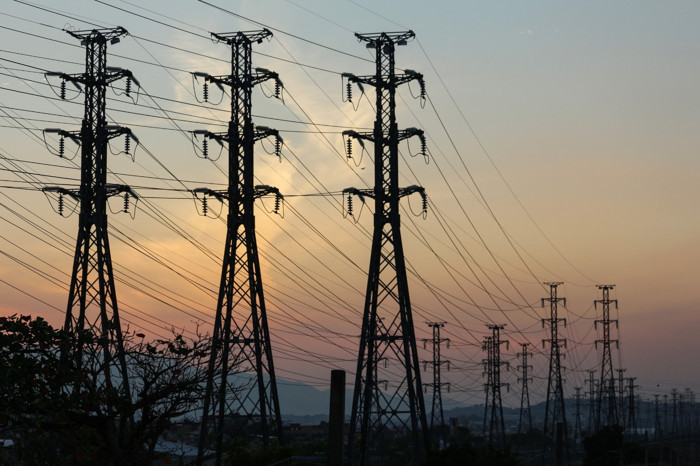 Türkiye'nin elektrik iletim altyapısına 28 milyar dolar yatırım kararı