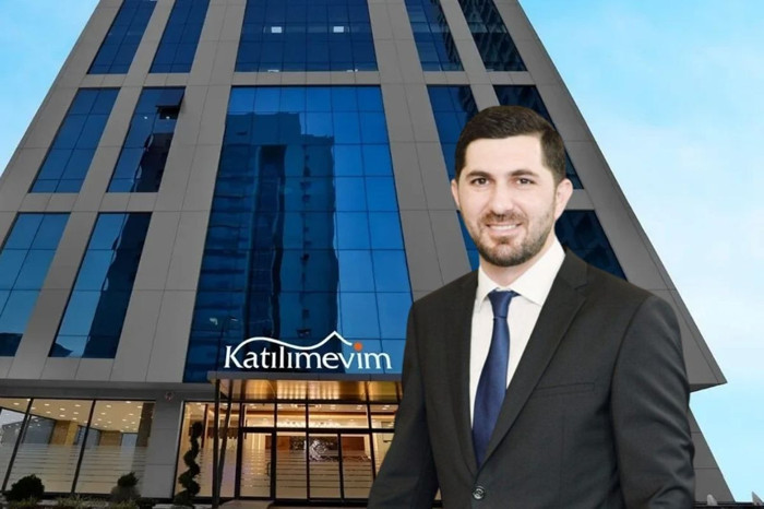 Hakkında soruşturma yürütülen Pusula Finans Holding bünyesindeki Katılımevim'den üç gün sonra yönetim kurulu başkanıyla ilgili düzeltme geldi