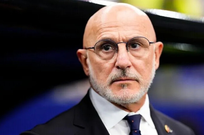 İspanya, Luis de la Fuente'nin görev süresini 2032'ye kadar uzattı
