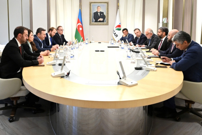 SOCAR Başkanı Rovşan Necef ile Karpowership Yönetim Kurulu Başkanı Orhan Remzi Karadeniz Bakü'de buluştu, ortak projeleri masaya yatırdı