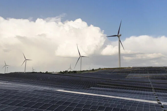 Türkiye'nin elektrik kurulu gücünde yenilenebilirin payı artıyor