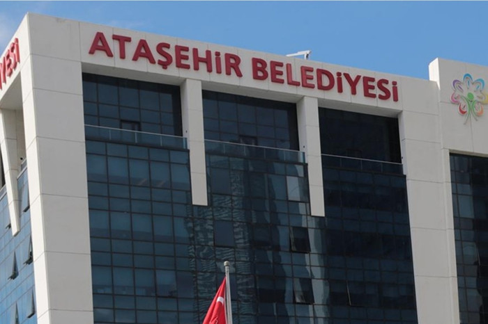 Ataşehir Belediyesine yönelik operasyonda 13 şüpheli gözaltına alındı