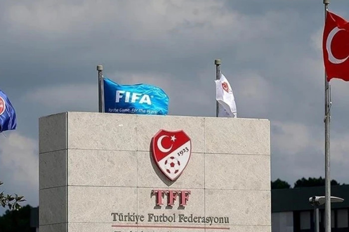 Türkiye Futbol Federasyonu yönetim kurulu olağanüstü seçim gündemiyle toplanıyor
