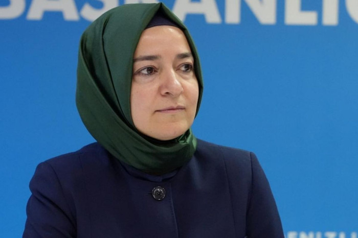 Fatma Betül Sayan Kaya, AK Parti'den ihraç edildi
