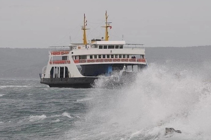 Gökçeada ve Bozcaada hattındaki feribot seferleri yarın yapılamayacak