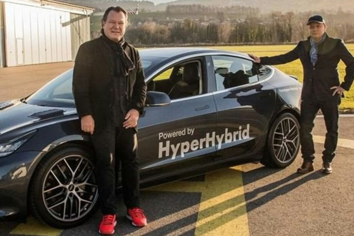 Tesla'ya benzinli motor takarak menzilini uzatan Obrist iflas etti