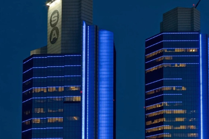 Sabancı Holding'de aile üyeleri ve üst yönetim hisselerine sahip çıktı