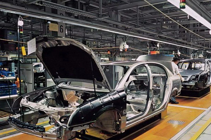 Rusya otomotivinde Küba senaryosu gündemde otomobillerin ortalama yaşı 15,4’e yükseldi