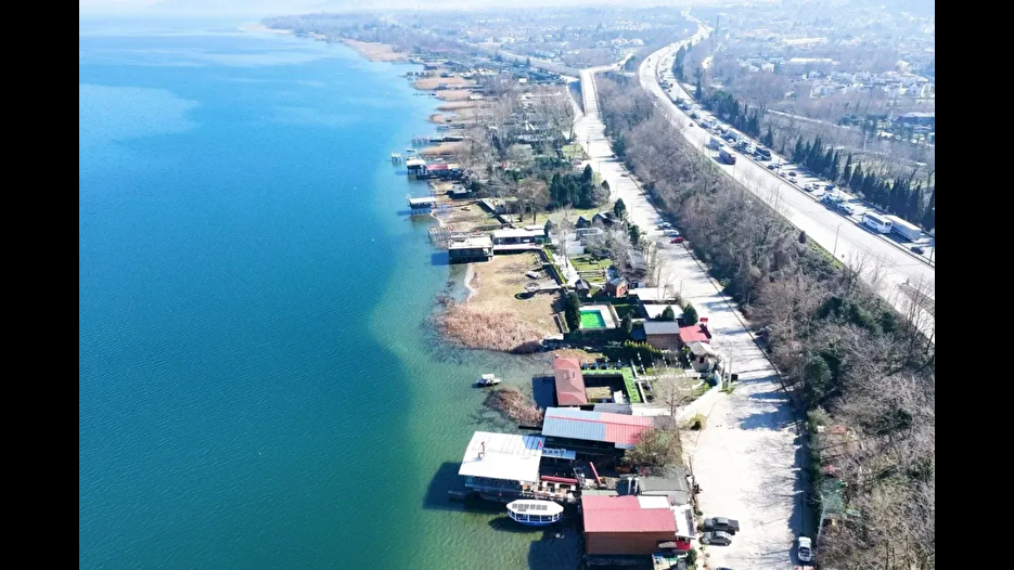 Sapanca Gölü çevresindeki 97 kaçak iskele yıkılacak