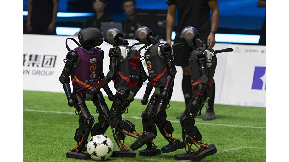 Çin'de ilk otonom robot maçı