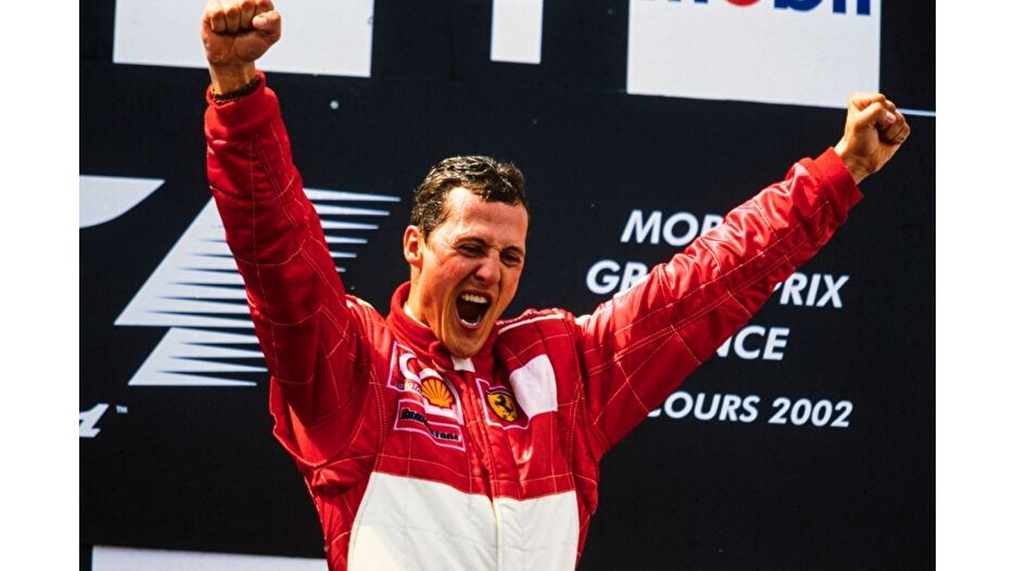 Schumacher ve F1 yıldızlarının eşyaları satışta