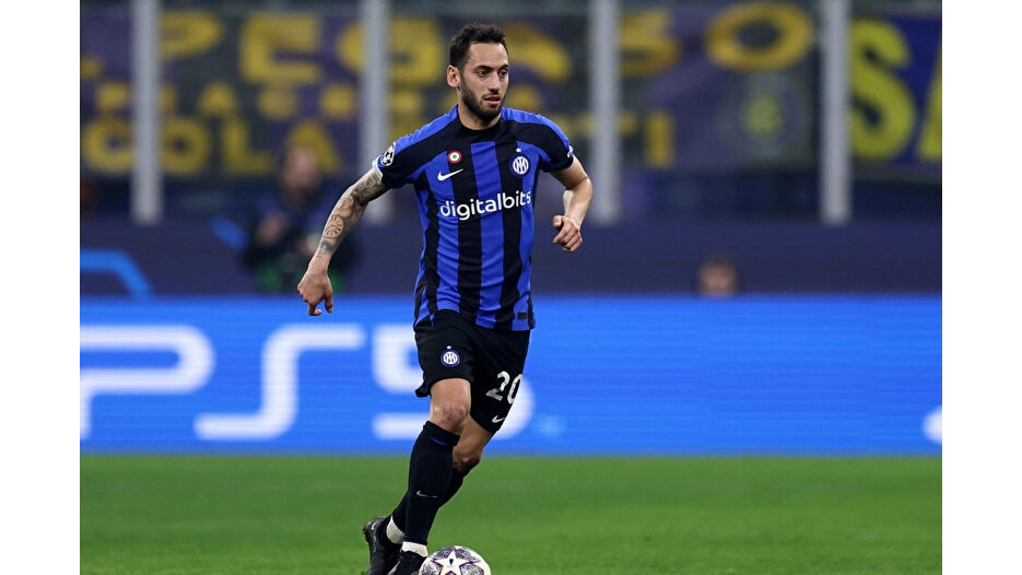 Galatasaray ve Al Hilal Çalhanoğlu için karşı karşıya