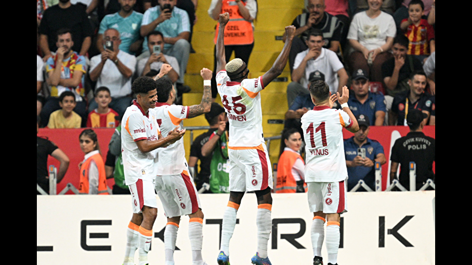 Galatasaray Kayseri'de farklı kazandı