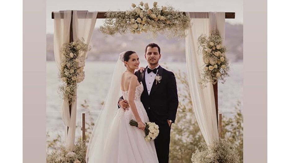 Ezgi Şenler çocukluk aşkıyla evlendi