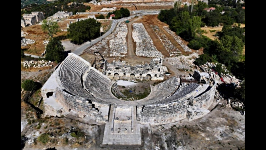 Tlos Antik Kenti'ndeki stadyum restore ediliyor