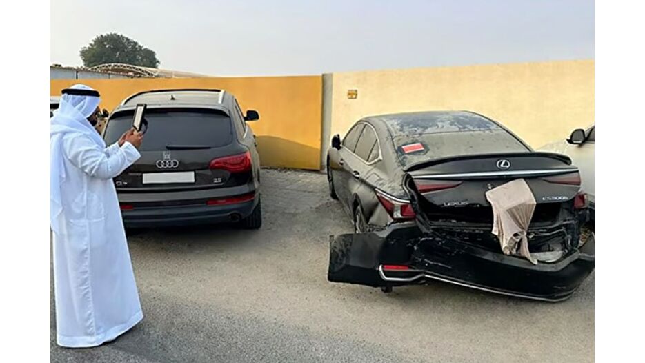 Dubai'de terk edilmiş lüks araçlar toplatıldı