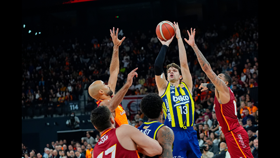 Fenerbahçe Beko, derbide Galatasaray MCT Technic'i yendi