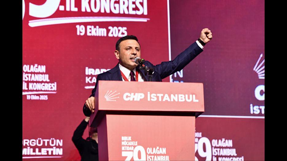 CHP'de Özgür Çelik yeniden İstanbul İl Başkanı seçildi