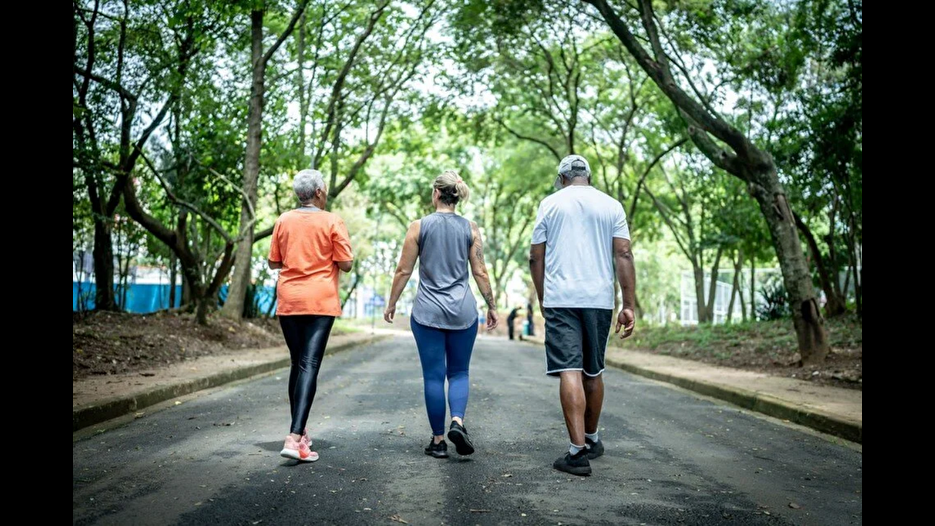 Günde 3 bin adım Alzheimer'ı frenliyor