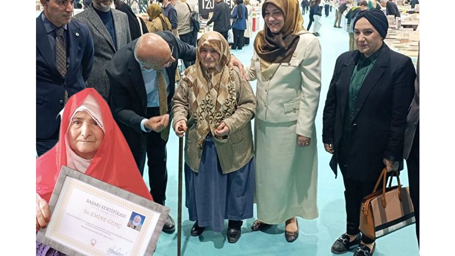 88 yaşındaki Emine Nine kitap fuarının onur konuğu oldu