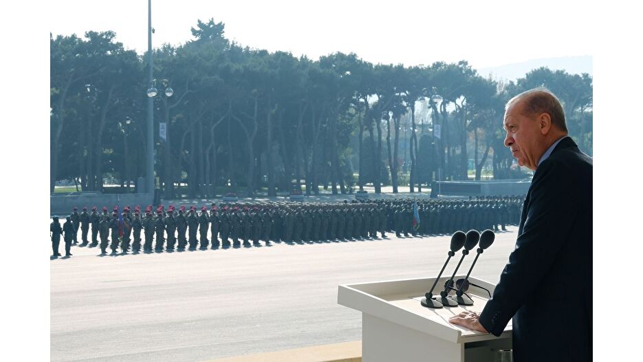 Cumhurbaşkanı Erdoğan'dan Bakü'de tarihi mesajlar
