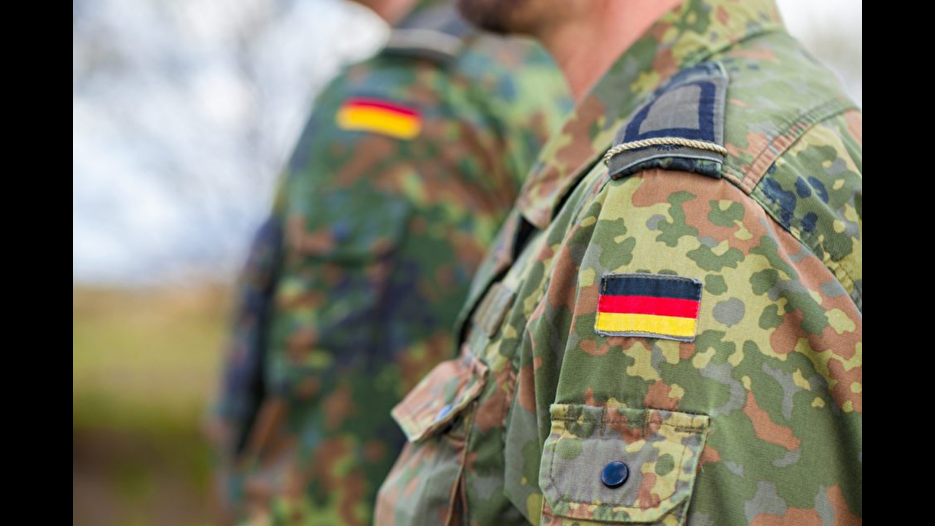 Almanya, 13 yıl sonra yeniden zorunlu askerliğe dönüyor
