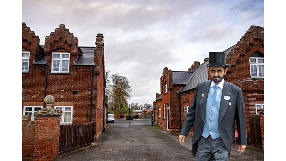 Dubai Şeyhi’nden sarayına iki pist talebi