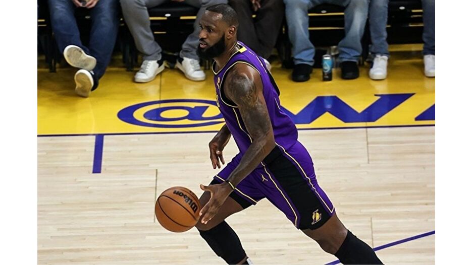 LeBron James rekor kırdı tarihe geçti