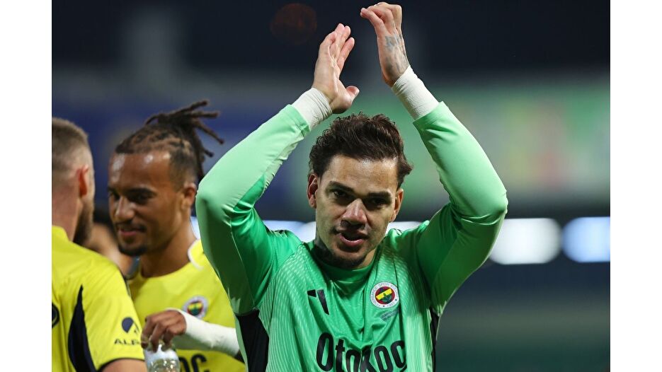 Fenerbahçe'nin kalecisi derbi öncesi PFDK'ye sevk edildi