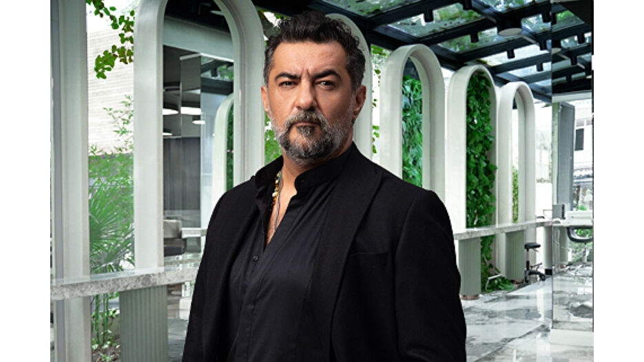 Celil Nalçakan trafik kazası geçirdi