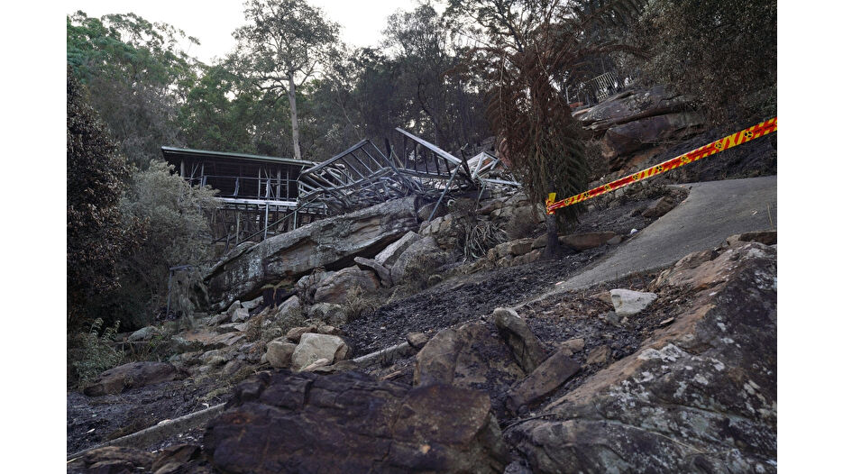 Avustralya'da çıkan orman yangınlarında 1 itfaiyeci öldü