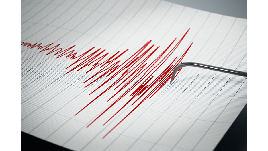 Japonya'da 7.2'lik deprem ve tsunami alarmı