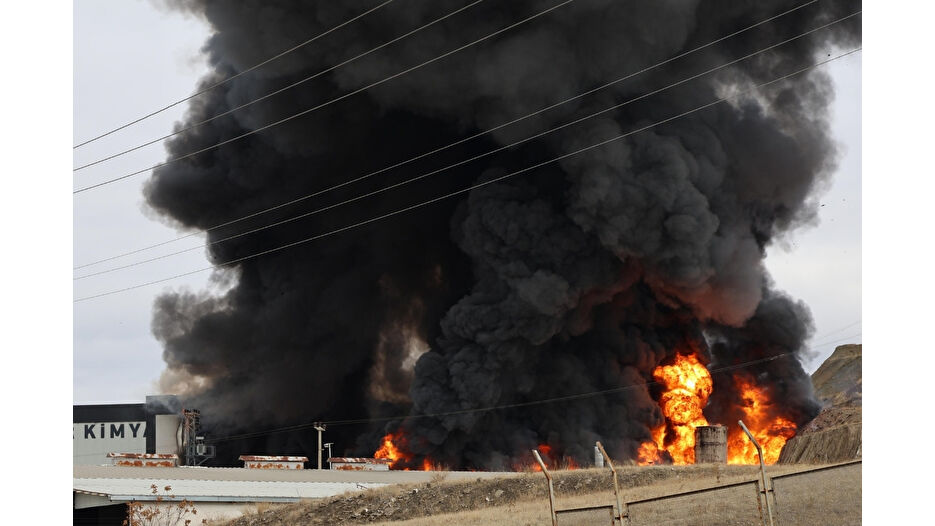 OSB'de büyük fabrika yangını