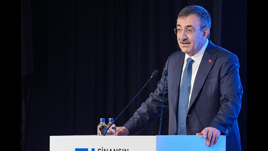 "Önceliğimiz finansal piyasalarda istikrarı sağlamak"