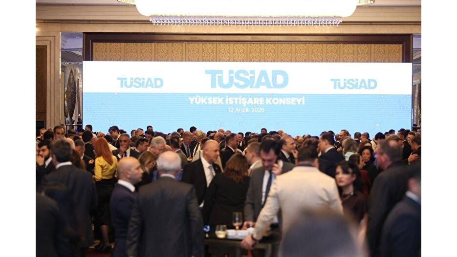 TÜSİAD'ın resepsiyonunda siyaset ve iş dünyası buluştu