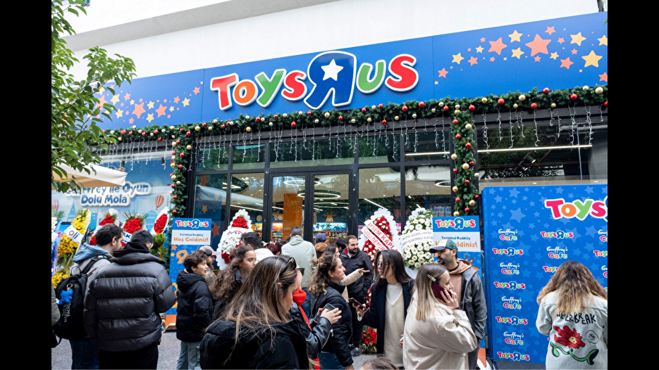 Toys"R"Us Türkiye'ye yeniden Terminal Kadıköy'den girdi